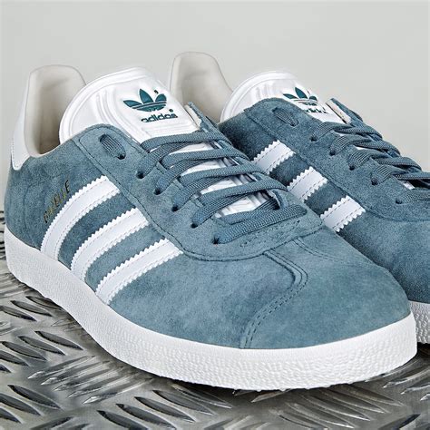 Tênis Adidas Originals Gazelle Azul.